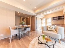 【神奈川県/横浜市神奈川区浦島町】ヴェレーナブリエ神奈川新町 LDK：右側は、洋室(約4.6帖）