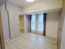 【神奈川県/横浜市神奈川区浦島町】ヴェレーナブリエ神奈川新町 洋室