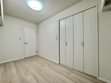 【神奈川県/横浜市神奈川区片倉】ナイスヒルズコート三ッ沢片倉 洋室：約5帖