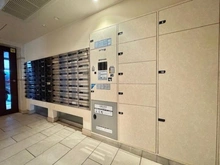 【神奈川県/横浜市神奈川区片倉】ナイスヒルズコート三ッ沢片倉 メールBOX：宅配ボックス有