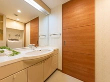 【神奈川県/横浜市神奈川区羽沢南】クリオ上星川弐番館 洗面所