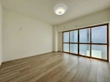 【神奈川県/横浜市磯子区森】第一磯子ハイツ 洋室：約８帖