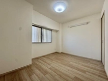 【神奈川県/横浜市磯子区森】第一磯子ハイツ 洋室：約６帖