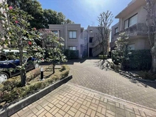 【神奈川県/横浜市神奈川区白楽】ライブタウン白楽 C棟 外観：C棟（左側）