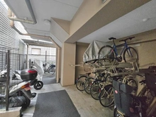 【神奈川県/横浜市中区山下町】ライオンズステージ山下公園 駐輪場