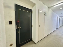 【神奈川県/横浜市神奈川区鶴屋町】ストーク横浜二番館 共用部