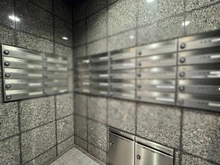 【神奈川県/横浜市神奈川区鶴屋町】ストーク横浜二番館 メールBOX