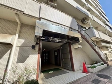 【神奈川県/横浜市神奈川区鶴屋町】ストーク横浜二番館 アプローチ