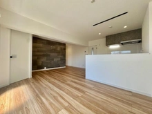 【神奈川県/横浜市中区西竹之丸】チェリーハイツ山手 リビング・ダイニング：※電気点灯なし