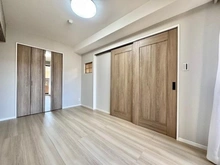 【神奈川県/横浜市神奈川区大口通】マイキャッスル大口駅前 洋室：約6帖