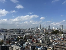 【神奈川県/横浜市南区平楽】横浜ダイカンプラザスポーツメント 眺望：共用廊下から