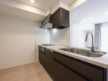 【神奈川県/横浜市中区山下町】グランドメゾン山下公園 キッチン