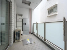 【神奈川県/横浜市中区山下町】グランドメゾン山下公園 バルコニー：北西側バルコニー