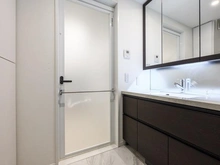 【神奈川県/横浜市中区山下町】グランドメゾン山下公園 洗面所