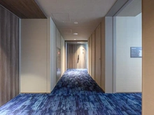 【神奈川県/横浜市中区山下町】グランドメゾン山下公園 共用部：ホテルニューグランドをオマージュした絨毯