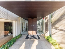 【神奈川県/横浜市中区西竹之丸】プラウド横濱山手 エントランス