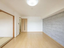 【神奈川県/横浜市磯子区原町】ナイスアーバン横濱根岸 リビング