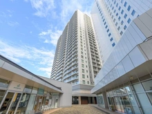 【神奈川県/横浜市西区みなとみらい】ブルーハーバータワーみなとみらい アプローチ