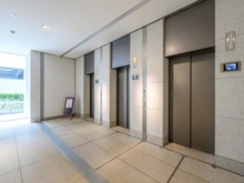 【神奈川県/横浜市西区みなとみらい】ブルーハーバータワーみなとみらい エレベーターホール