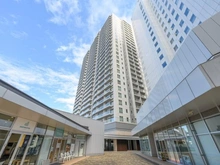 【神奈川県/横浜市西区みなとみらい】ブルーハーバータワーみなとみらい アプローチ