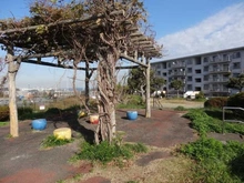【神奈川県/横須賀市追浜東町】ザ・パークハウス追浜オーシャンフォート 追浜東町一丁目公園（現地より約70m）