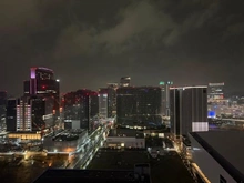 【神奈川県/横浜市西区みなとみらい】ブルーハーバータワーみなとみらい 眺望：ズーム無
横浜の夜景を望む