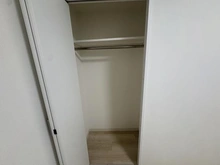 【神奈川県/横浜市保土ケ谷区西谷町】クリオ西谷参番館 洋室：収納