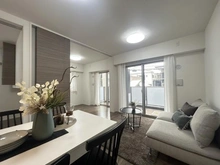 【神奈川県/横浜市神奈川区松見町】ブリシア横浜大口 リビング・ダイニング：（奥）洋室