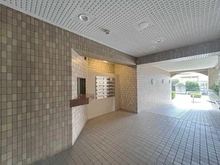【神奈川県/横浜市中区根岸町】ヴェリテ根岸森林公園 エントランス
