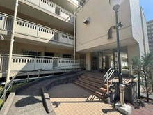 【神奈川県/横浜市南区六ツ川】横浜パークタウン F棟 アプローチ
