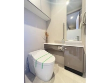 【神奈川県/横浜市神奈川区鶴屋町】THE　YOKOHAMA　FRONT　TOWER トイレ