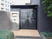 【神奈川県/横浜市中区山元町】ルピナス山手 エントランス