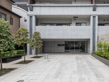 【神奈川県/横浜市中区根岸町】クオス横浜根岸森林公園 エントランス