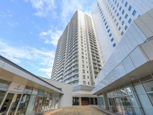 【神奈川県/横浜市西区みなとみらい】ブルーハーバータワーみなとみらい アプローチ