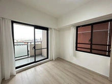 【神奈川県/横浜市神奈川区子安通】クリオ新子安六番館 洋室