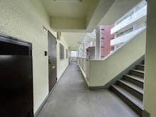 【神奈川県/横浜市神奈川区鶴屋町】グローリア初穂横浜 共用部