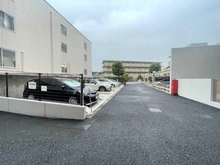 【神奈川県/川崎市多摩区宿河原】宿河原パークハウス壱番館 駐車場