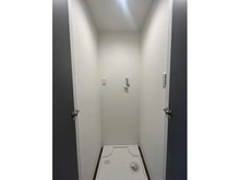 【神奈川県/川崎市宮前区有馬】第2ウィンザーハイム鷺沼 室内：洗濯機置場