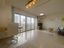 【神奈川県/横浜市神奈川区神奈川】プラウド東神奈川 洋室：（右）リビングダイニング