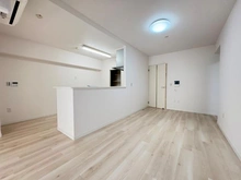 【神奈川県/横須賀市東逸見町】ウェルシティ横須賀ポートバレーヌ2番館 LDK