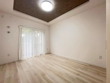 【神奈川県/横須賀市東逸見町】ウェルシティ横須賀ポートバレーヌ2番館 洋室