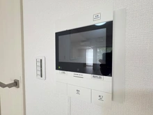 【神奈川県/横須賀市東逸見町】ウェルシティ横須賀ポートバレーヌ2番館 TVモニター付きインターフォン