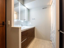 【神奈川県/横浜市西区花咲町】プラウド横浜桜木町 洗面所