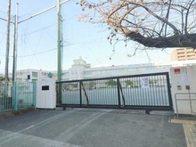 【神奈川県/川崎市高津区坂戸】パークホームズ溝の口ミッドイースト 坂戸小学校（現地より約220m）