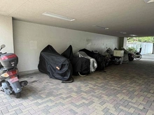 【神奈川県/横浜市戸塚区上倉田町】コンフォール上倉田 3号棟 バイク置場