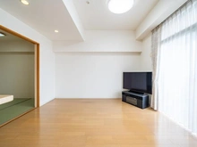 【東京都/府中市住吉町】プラウド府中中河原 リビング・ダイニング