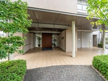 【東京都/府中市住吉町】プラウド府中中河原 エントランス