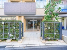 【東京都/中野区東中野】ローレルアイ東中野 エントランス