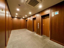 【神奈川県/横浜市西区北幸】ブランズ横浜 共用部：エレベーターホール