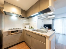 【神奈川県/横浜市西区桜木町】フェルモ横浜桜木町 キッチン